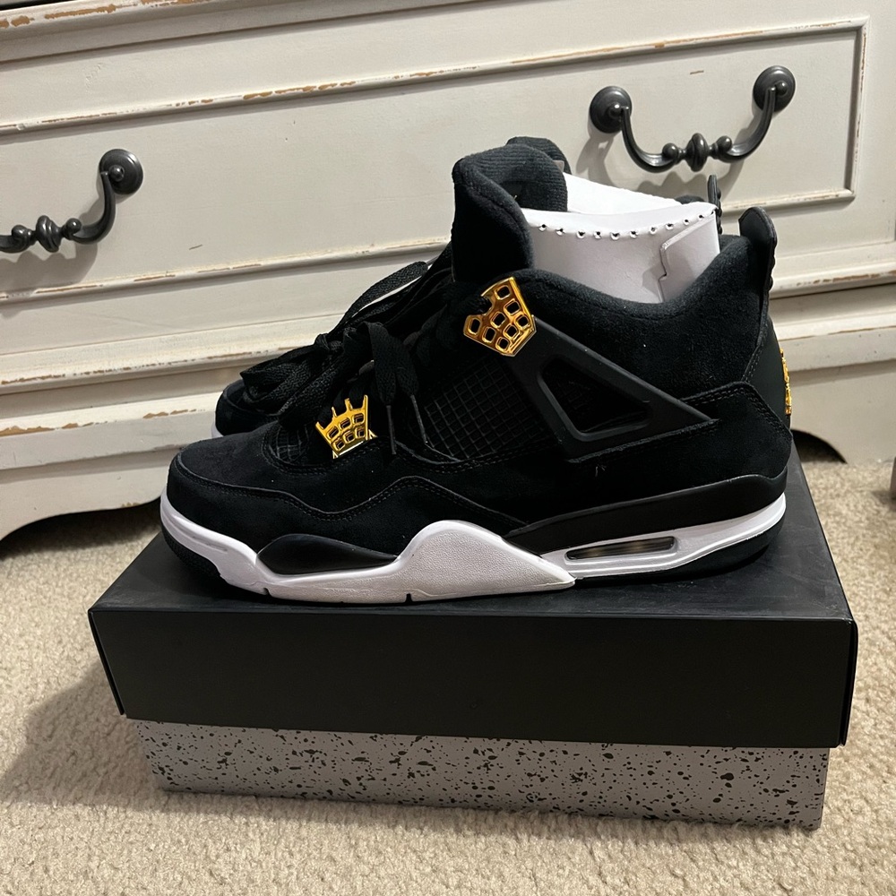 Nike Air Jordan 4 Retro Royalty
